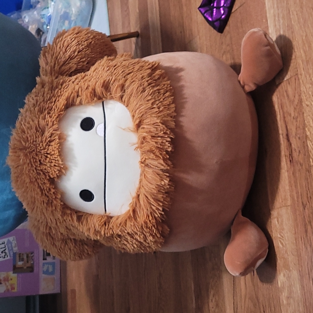 NWOT Benny the Bigfoot 16" Squishmallow